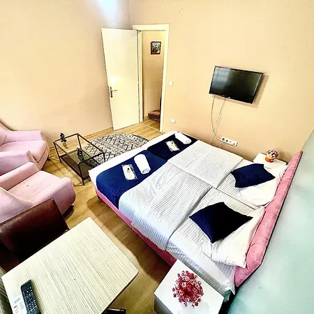 Taksim White Mansion Guest house